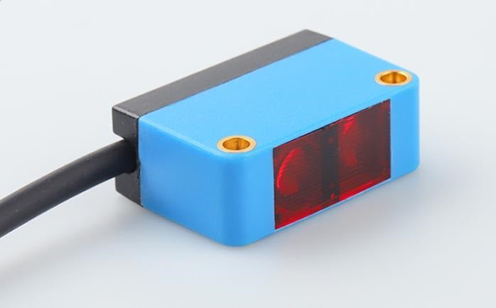 Heschen 4M Compact Mirror-Reflective Photoelectric Sensor BJ-4MJMFSP3, 10-30VDC, 300mA, PNP (NO Or NC Switchable) Sensing Distance 4m with Reflector Panel